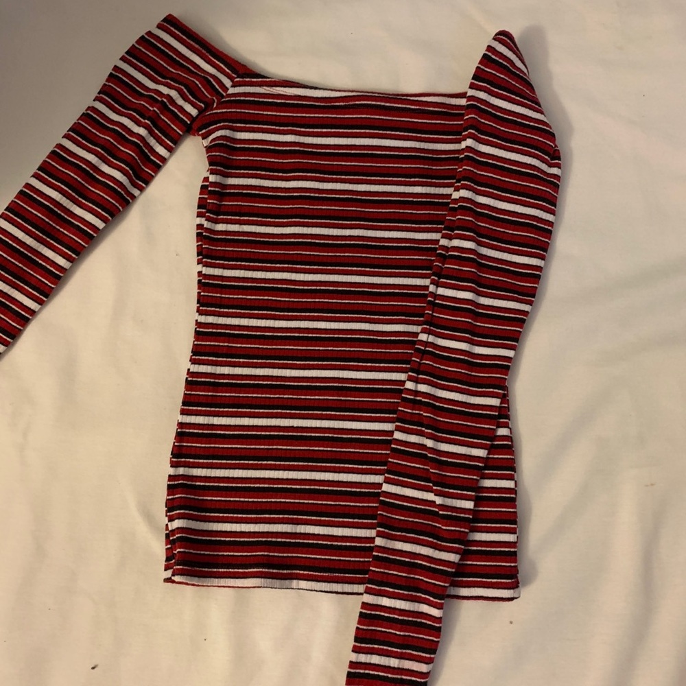 Off the Shoulder Long sleeve